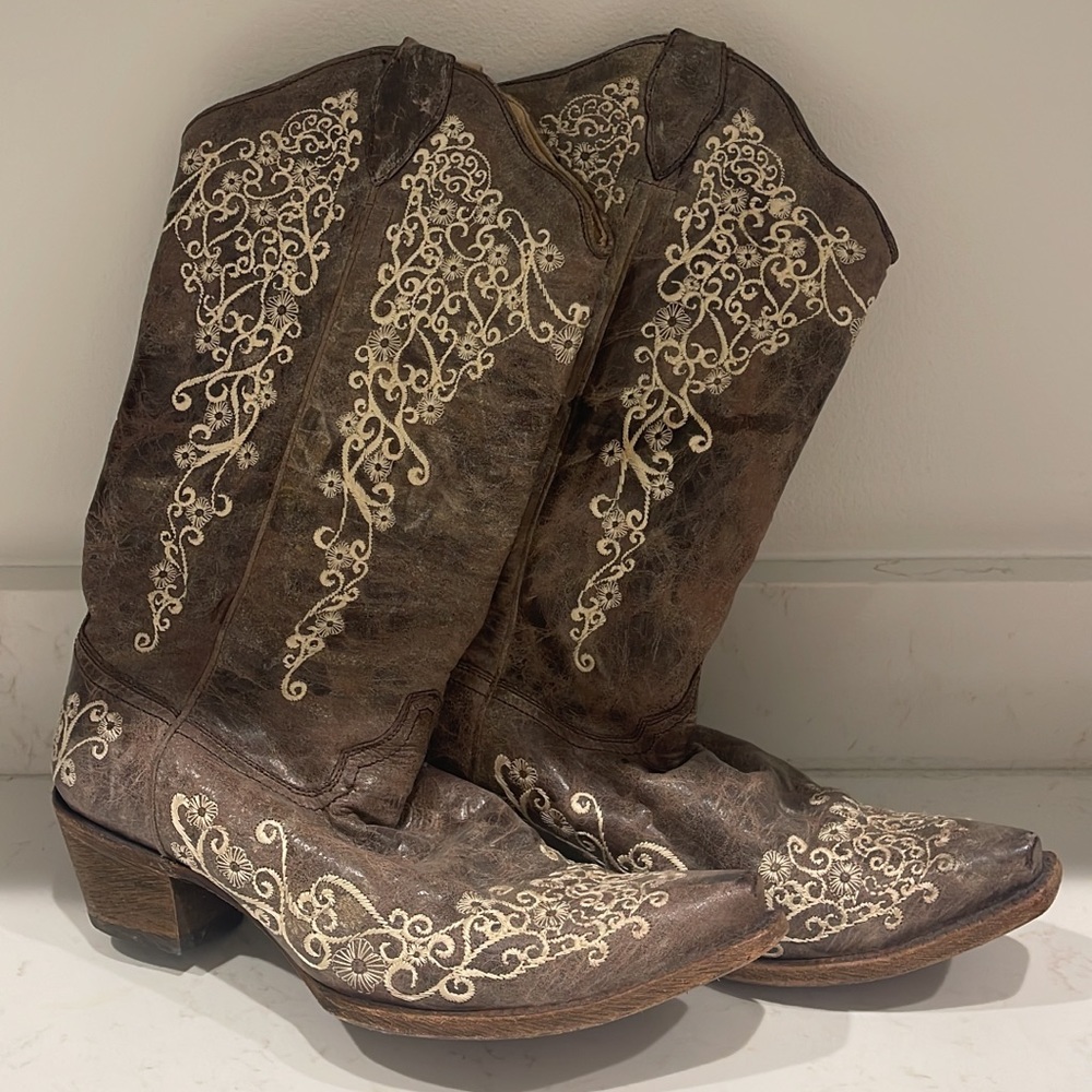 Coral Cowgirl Boots